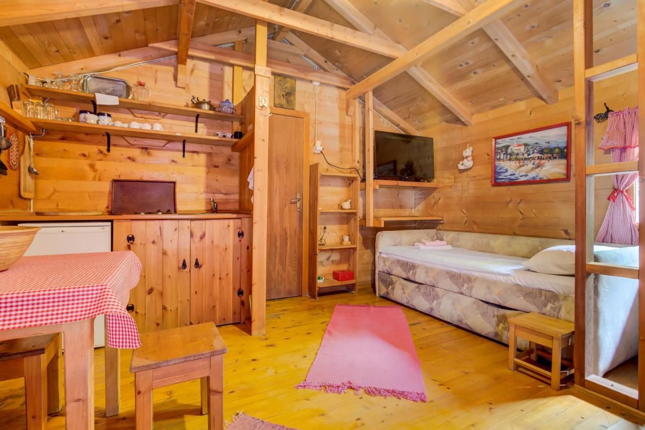 Апартаменты Drvljanik Eco Houses Петровац-39