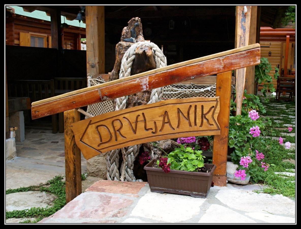 Апартаменты Drvljanik Eco Houses Петровац-40